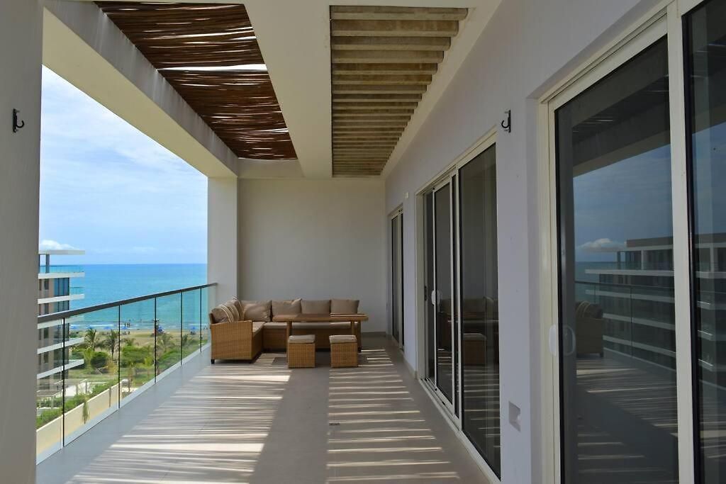 Lujoso Penthouse - Vista Al Mar - Playa Privada Apartamento