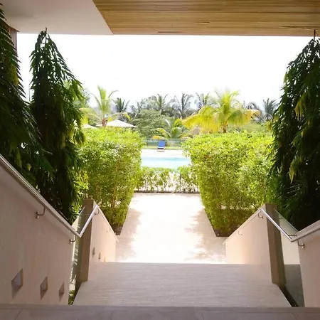 Lujoso Penthouse - Vista Al Mar - Playa Privada *