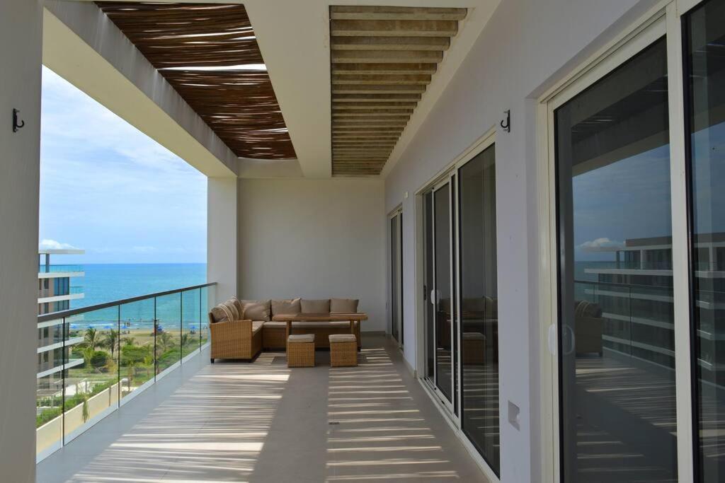 Lujoso Penthouse - Vista Al Mar - Playa Privada Apartment
